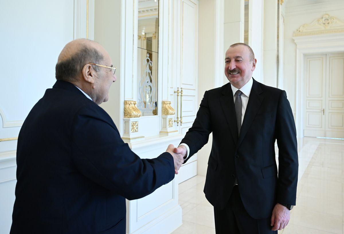 &nbsp;Prezident senat sədrini qəbul edib - FOTOLAR (Yenilənib)