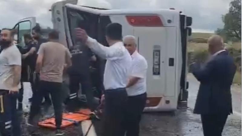Türkiyədə avtobus aşıb: 3 nəfər ölüb, 19 nəfər yaralanıb