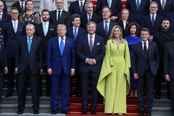 Tramp ABŞ-ı NATO-dan çıxarır &ndash; "Bunu Putin də bilir&rdquo;