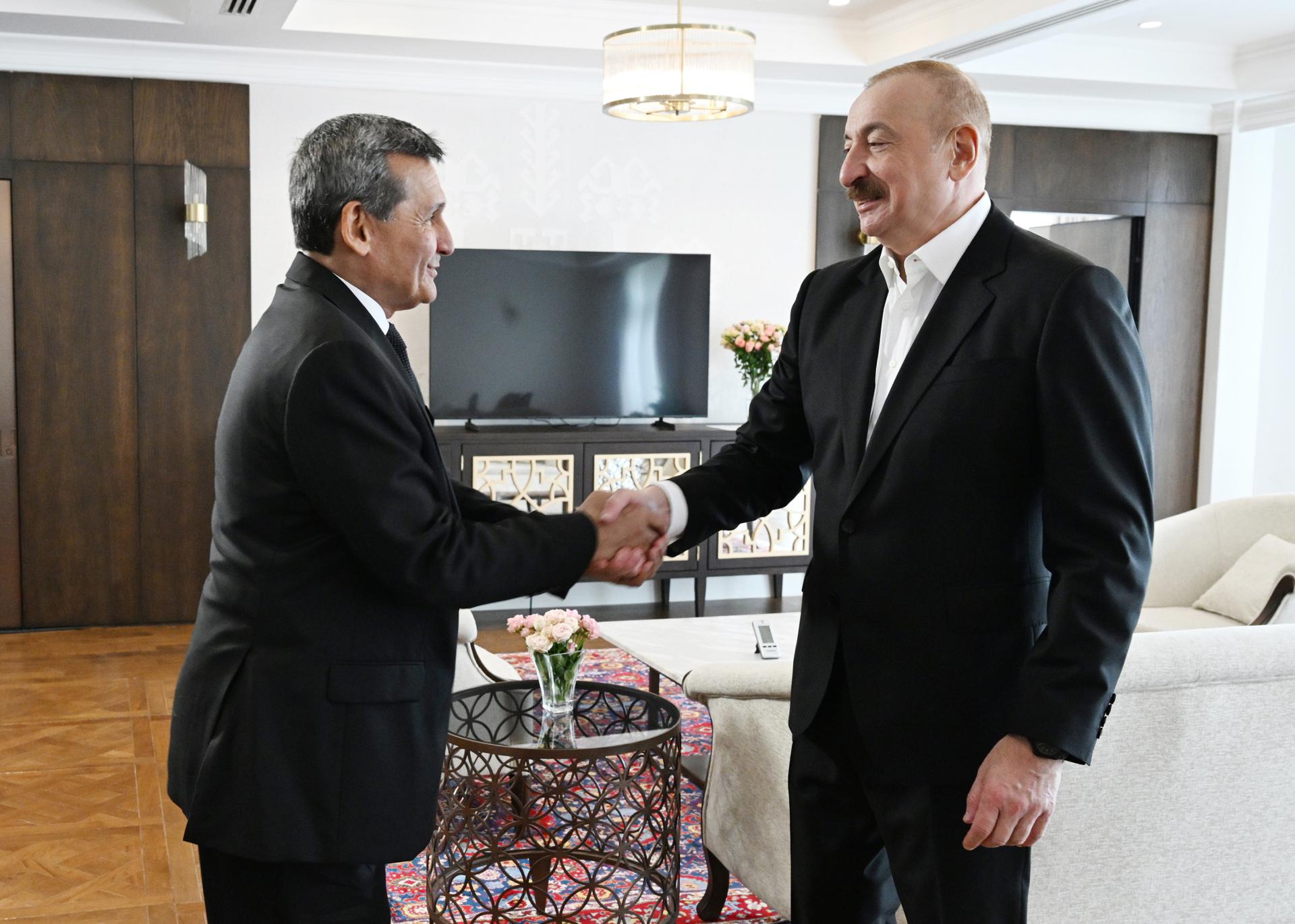 İlham Əliyev Rəşid Meredovu qəbul edib - FOTOLAR