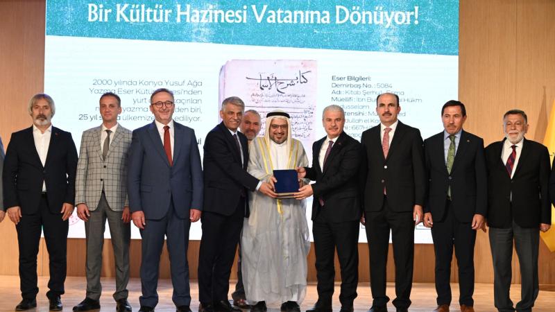 Oğurlanan 757 illik əlyazma Bəhreyndən geri gətirilib - FOTO