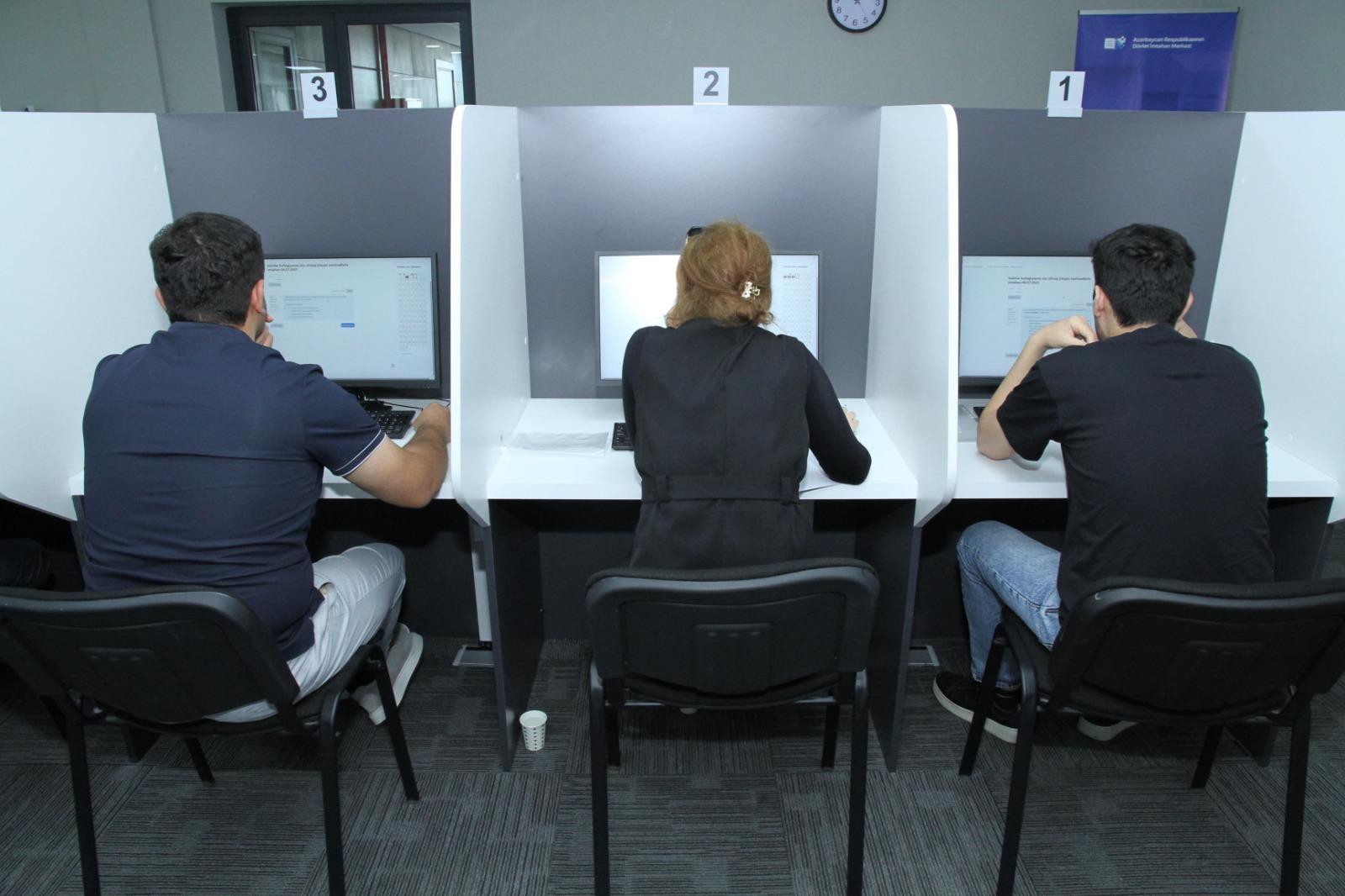 İmtahanda ixtisaslara uyğun olmayan suallar verilir - Şikayət + VİDEO