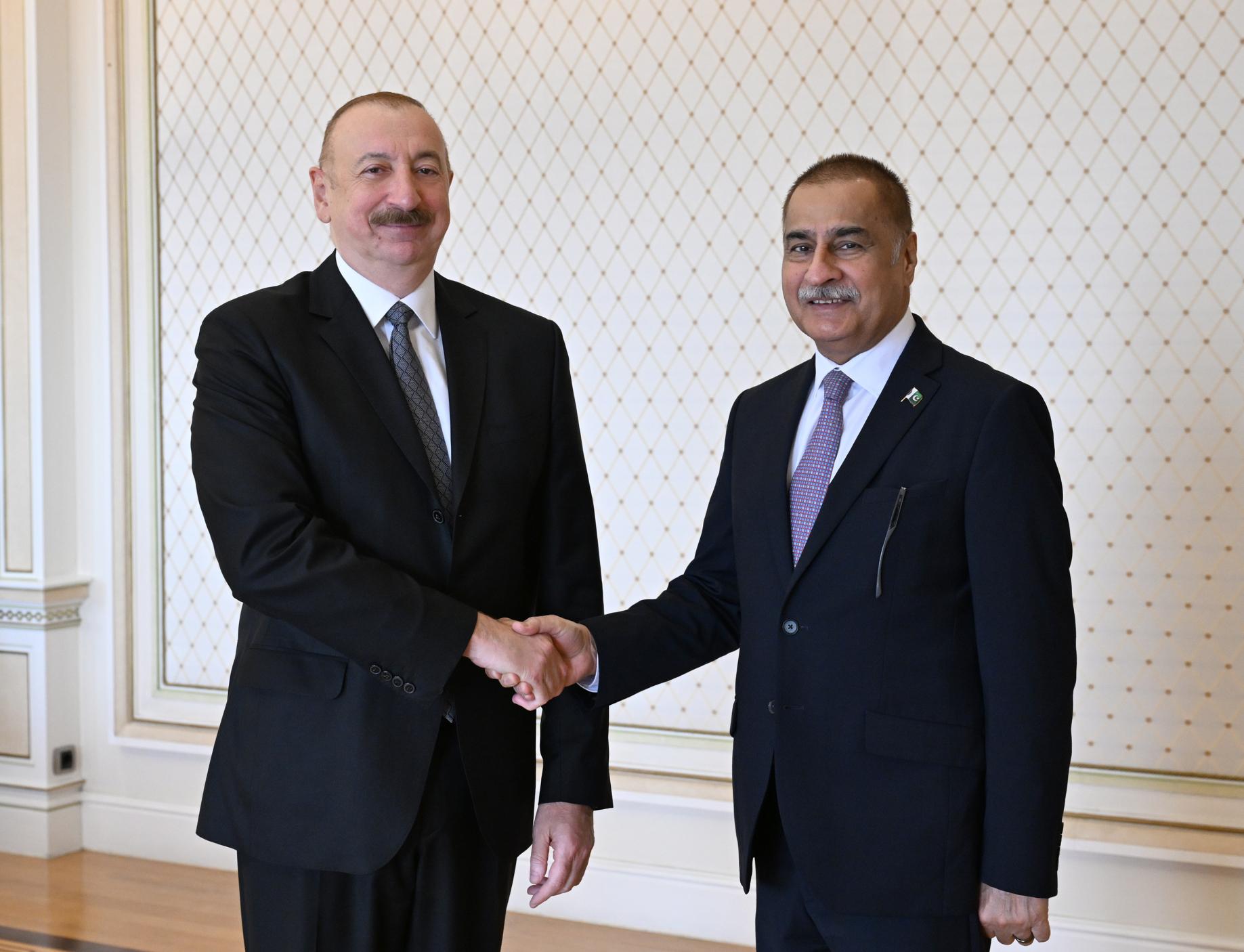 İlham Əliyev Pakistan nümayəndə heyətini qəbul edib - FOTOLAR