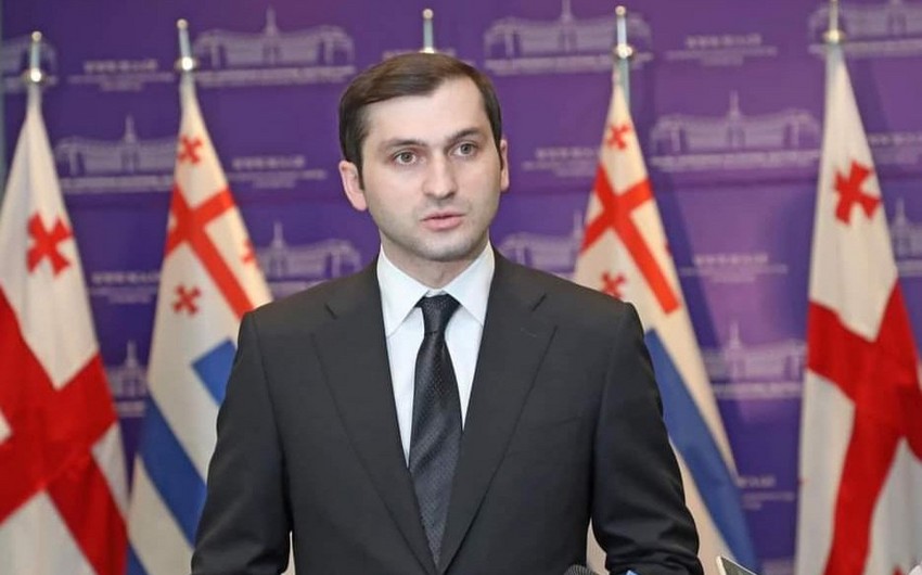 Keçmiş hökumət başçısı özünə qəsd edib