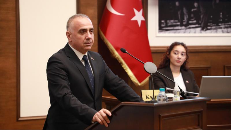 CHP-li bələdiyyələrdə "ov" davam edir