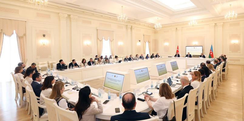 Ali Məhkəmədə&nbsp;dəyirmi masa keçirilib