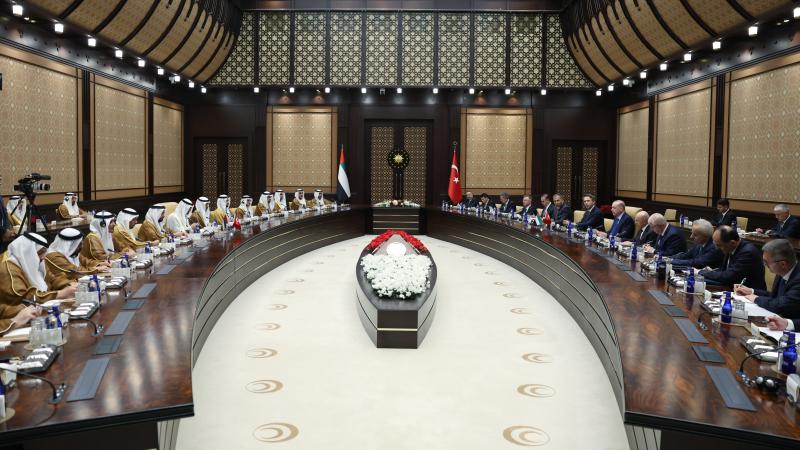 Türkiyə ilə BƏƏ arasında yeddi saziş imzalanıb