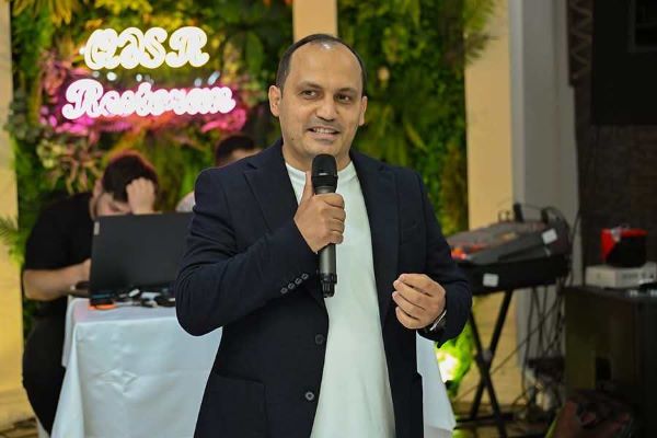 Peşəkar Futbol Liqası idman jurnalistlərini təbrik etdi - FOTOLAR