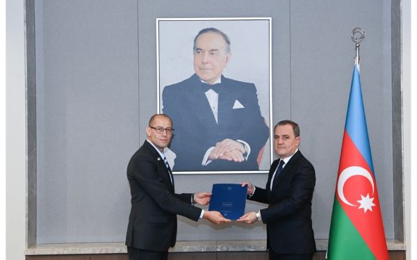 Ceyhun Bayramov İsrailin yeni səfirini qəbul edib: "Azərbaycan sülh prosesinə töhfə verməyə hər zaman hazırdır"