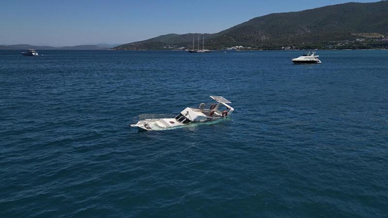 Türkiyədə dənizdə Rusiya-Ukrayna müharibəsində vurulmuş PUA-sı qalığı tapıldı - FOTO