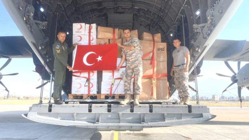 Türkiyə Əfqanıstana 25 ton humanitar yardım göndərib