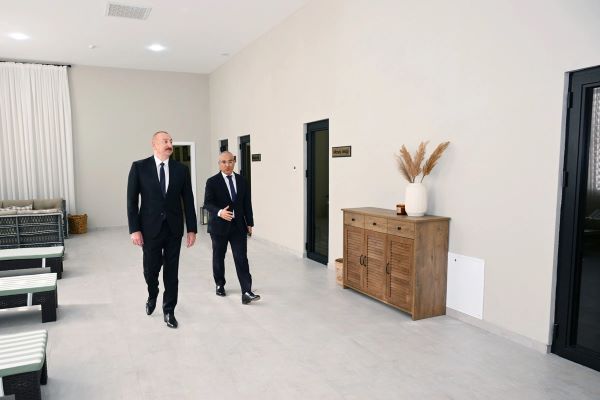İlham Əliyev Yaradıcılıq Evinin açılışında iştirak edib -&nbsp;Mikayıl Cabbarov Prezidenti məlumatlandırdı (FOTOLAR)