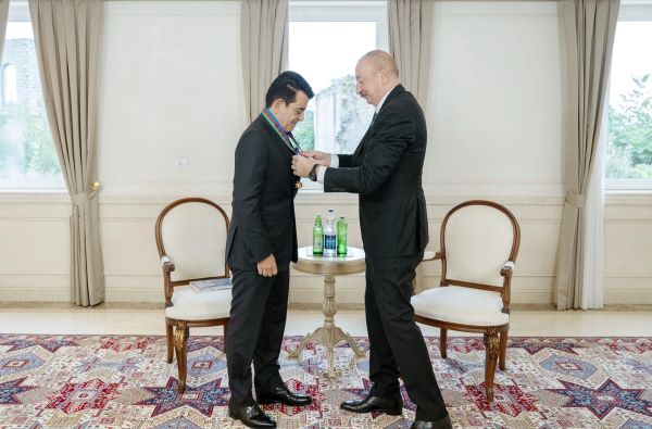 İlham Əliyev ICESCO-nun Baş direktorunu təltif edib - FOTO&nbsp;(Yenilənib)