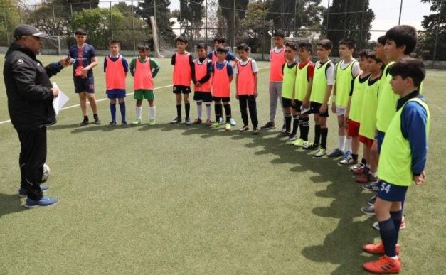 Ayda 100 manat və... - &ldquo;Qarabağ&rdquo; Futbol Akademiyasını söndürüb yandırsaq, düzələr?