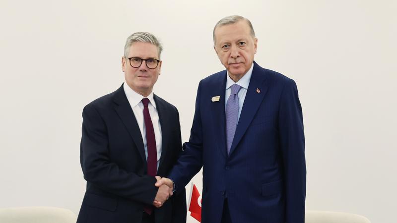 Ərdoğan Britaniyanın Baş naziri ilə müzakirə aparıb - Telefonda