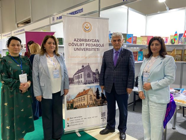 Pedaqoji Universitet 11-ci Bakı Beynəlxalq Kitab Sərgisində təmsil olunur - FOTO