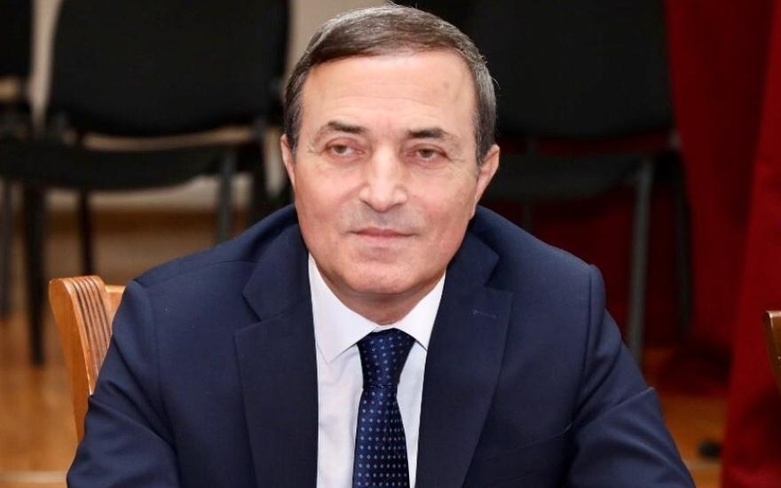 Oxuyur Mənsum İbrahimov!&nbsp;