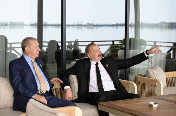 Liderlər Qəbələdə naharda - FOTOLAR