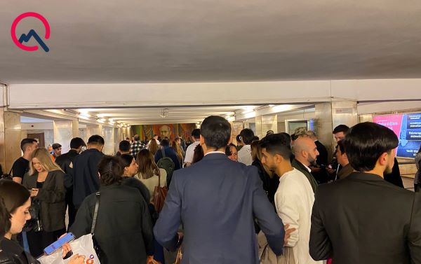 Bakı metrosunda izdiham - Saatlardır kart işləmir + FOTO