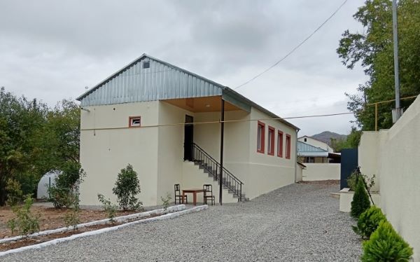 Qırmızı Bazar qəsəbəsinə daha 74 nəfər köçürülüb