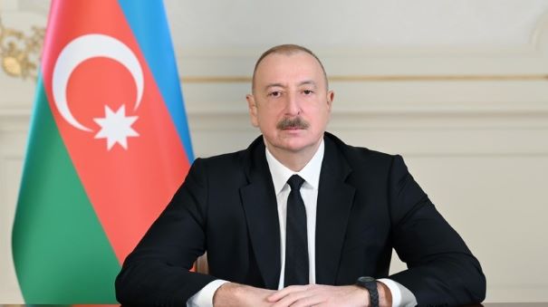 Prezident bu şəxsləri təltif etdi - SİYAHI