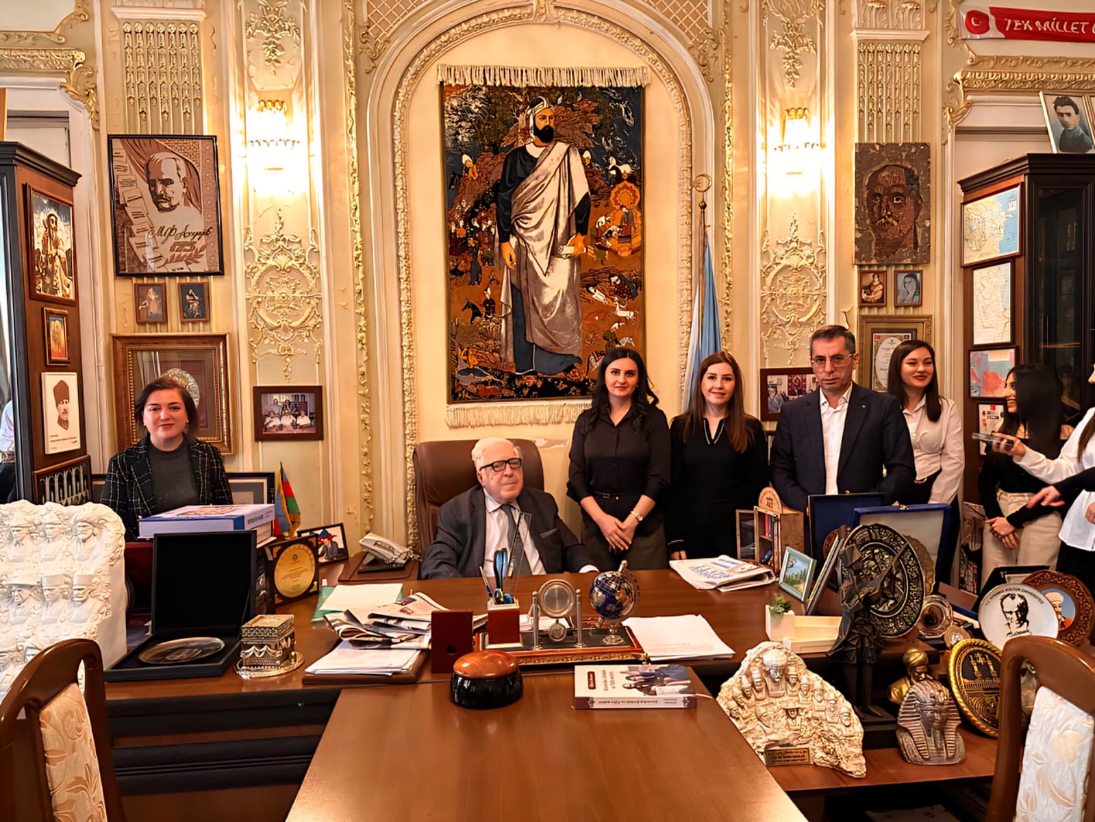 "Ulduz"lu görüşlər"in qonağı Xalq yazıçısı Anar olub - FOTOLAR