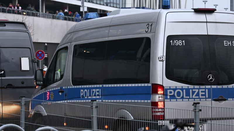 İsveçrədə avtobusda dəhşətli intihar - 6 nəfər yanaraq kül oldu