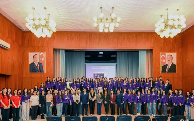 &ldquo;Azercell&rdquo;in dəstəyi ilə &ldquo;FutureFem 2.0&rdquo; layihəsinə start verildi - FOTO