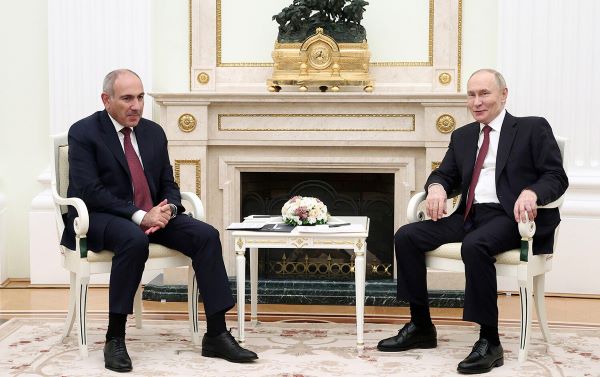 Ermənistanın geosiyasi sıxılması: Moskva səfərinin pərdəarxası və seçim illüziyası (TƏHLİL)