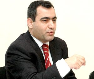 "O İCRA BAŞÇILARININ ƏMLAKLARI MÜSADİRƏ OLUNMALIDIR!" - İqtisadçıdan təklif