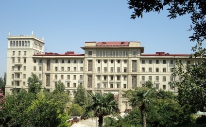 Baş nazir Fərman Salmanovla bağlı sərəncam imzaladı