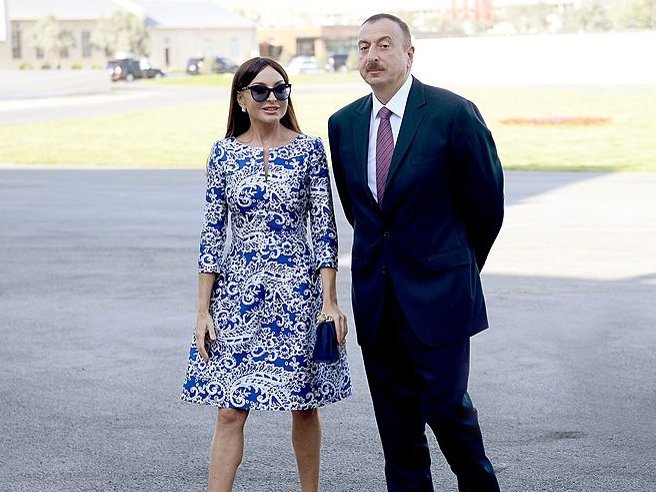 İlham Əliyev və xanımı mərkəzin açılışında