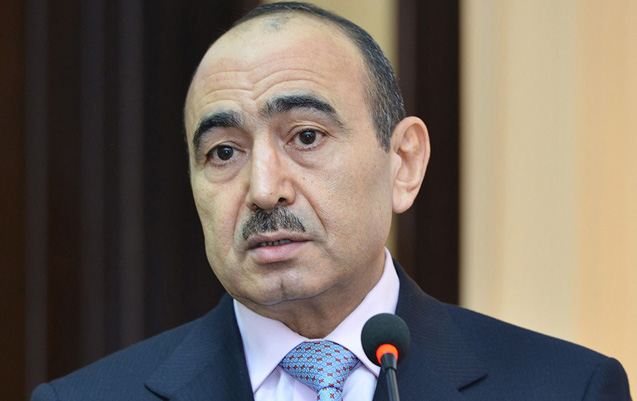 "Yalandır, hazırda Bakıdayam&rdquo; - Əli Həsənov "Daha danışmaq istəmirəm&rdquo; deyir