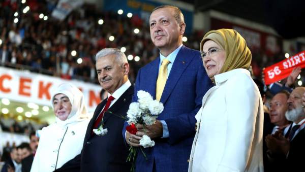 Ərdoğan TBMM sədrini Türkiyənin qəlbində görmək istəyir:  \"Binəli bəy, mənim yol yoldaşım, dava dostumdur\" 