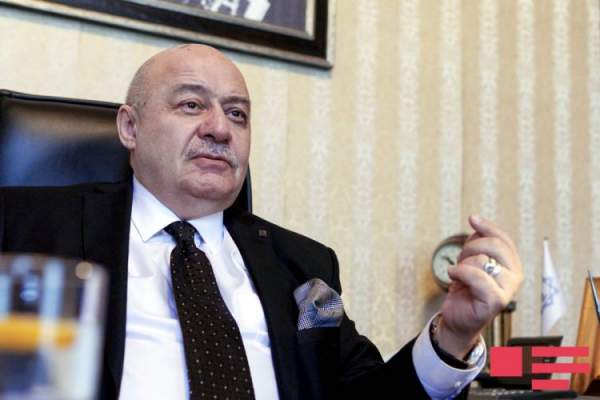 Elbay Qasımzadə “Şərəf” ordeni ilə təltif edildi