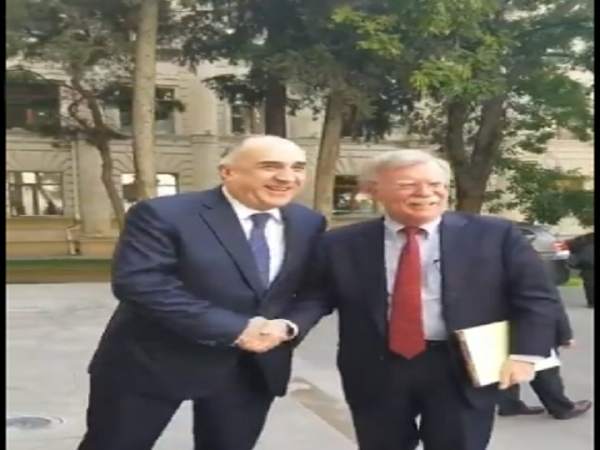 \"Boltona dedim ki, onlardan soruş, gör münaqişəni həll etməyə hazırdırlar, ya yox?!\" 