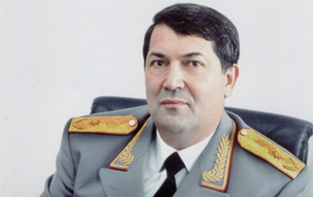 General işdən azad edilməsi üçün nazirə müraciət edib? -  Açıqlama 