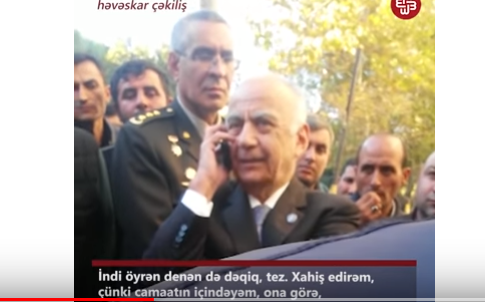 \"Ağ çörək yeyib, qara çörəyi yeyənləri düşünmürsüz!\" - Abutalıbov aksiyaçıların yanında məmurları hədələdi + VİDEO