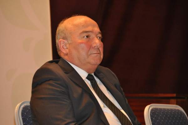 İcra başçı sələfinin kadrını vəzifəsindən uzaqlaşdırdı
