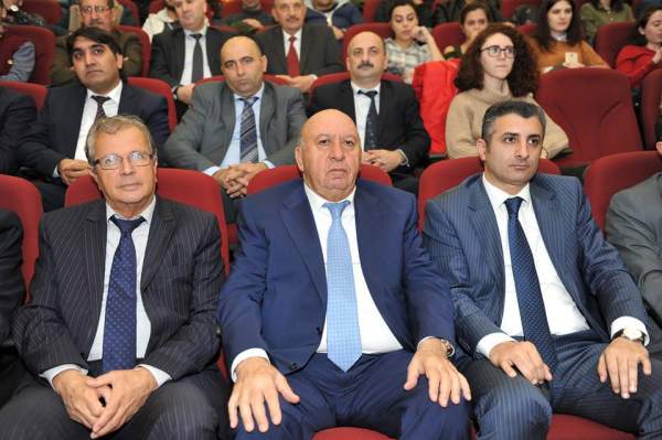 BMU-da “Dövlət Bayrağı Günü” münasibətilə bayram tədbiri