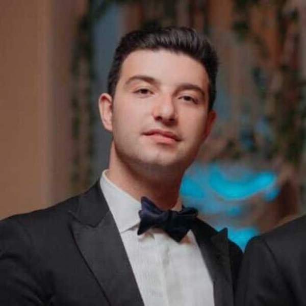 Londonda mülkü olduğu deyilən sabiq nazirin oğlu danışdı: \"İddia edirsiniz ki, bu, mənə məxsusdur?\" 