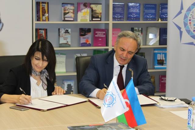 Mətbuat Şurası ilə AMEA-nın Mərkəzi Elmi Kitabxanası arasında  Memorandum imzalanıb -  FOTO