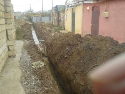 Binəqədidə gölü satıblar, sakinlərin yolu və kanalzasiyası isə... -  120 ailənin şikayəti + FOTOLAR