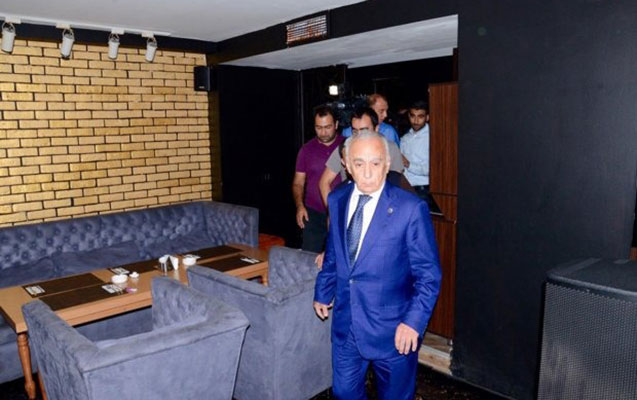 Abutalıbovun bağlatdırdığı “26-lar” kafesi yenidən açıldı - Adı dəyişdi+Fotolar