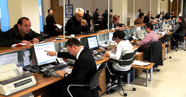 Avtomobillərə görə rüsumlar qaldırıldı - Dəyişikliklər qəbul edildi: Ofisiant və bərbər də vergi verəcək  