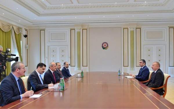 Prezident İlham Əliyev Türkiyəli nazirin başçılıq etdiyi nümayəndə heyətini qəbul edib - Müzakirə 
