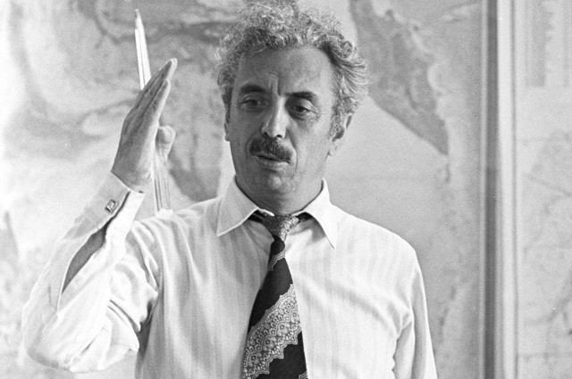 Rusiyanın Surqut şəhər hava limanına Fərman Salmanovun adı verilib