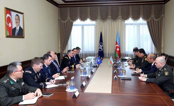 Müdafiə Nazirliyində NATO generalı ilə mühüm görüş -  Qarabağ müzakirəsi + FOTO  
