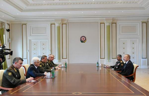 Prezident İlham Əliyev Rusiyanın Baş Qərargah rəisini qəbul edib - Müzakirə + FOTO