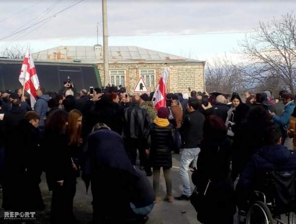 Gürcüstanda müxalifətlə polis arasında qarşıdurma baş verib - FOTO 